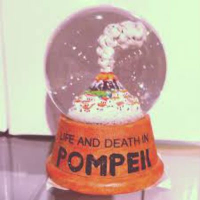 snowglobe pompeii